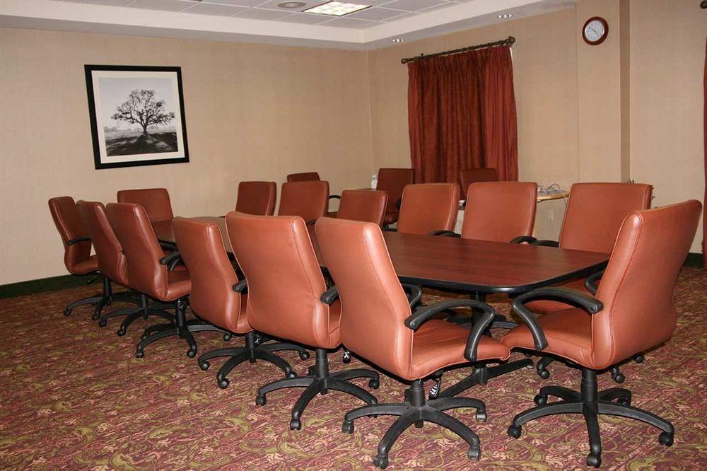 Hampton By Hilton Brattleboro Hotel Facilități foto